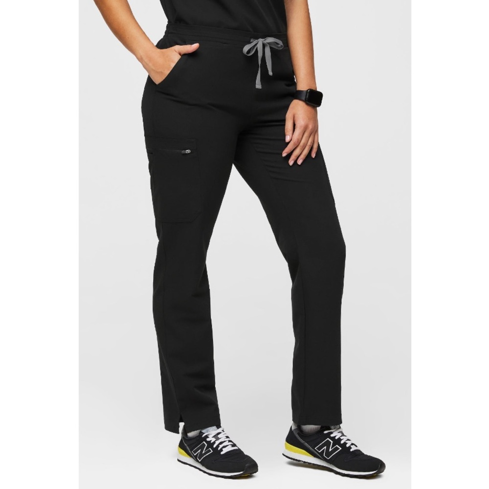 FIGS | Women's Yola™ Skinny Scrub Pants Black